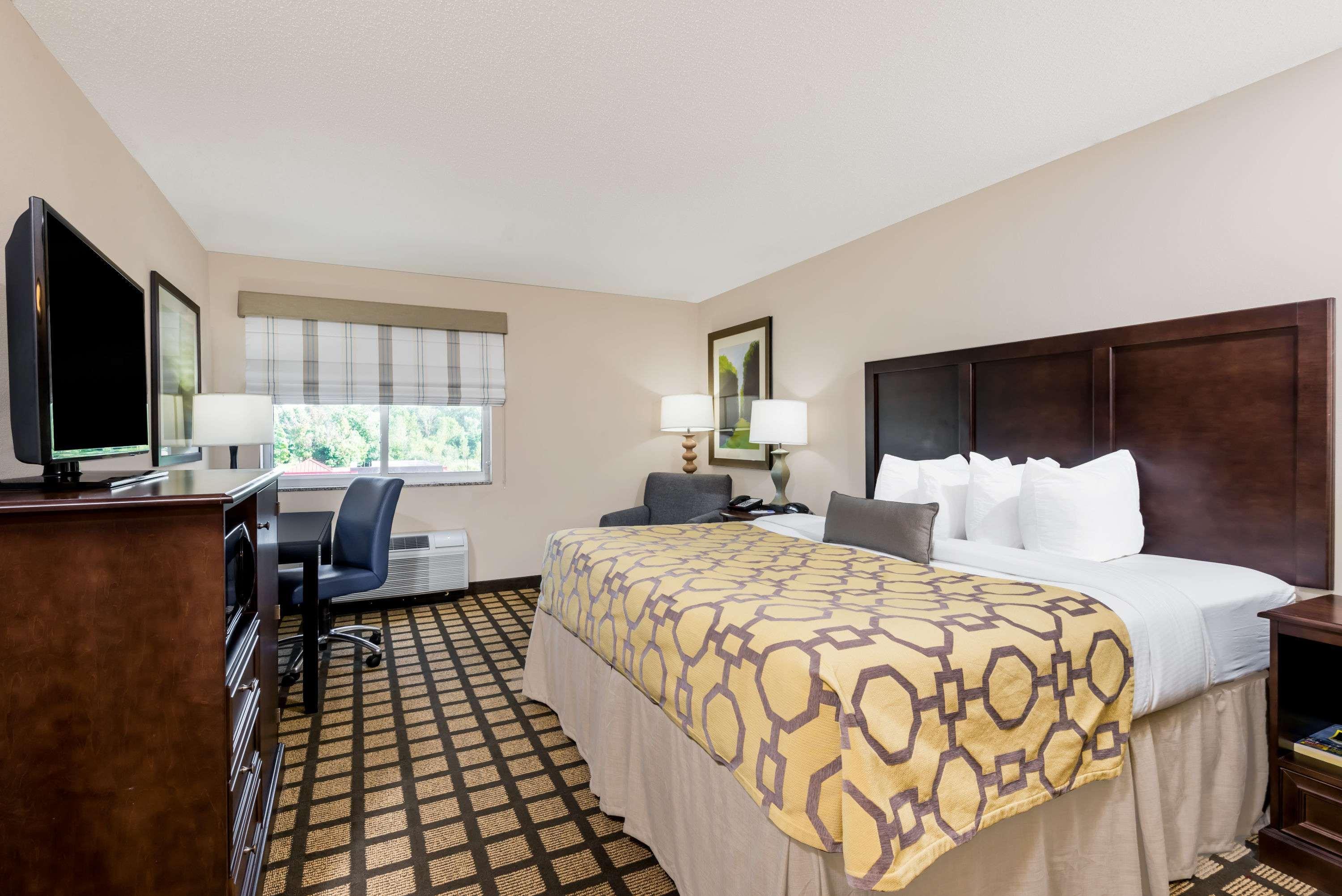 Hotel Baymont By Wyndham Erie