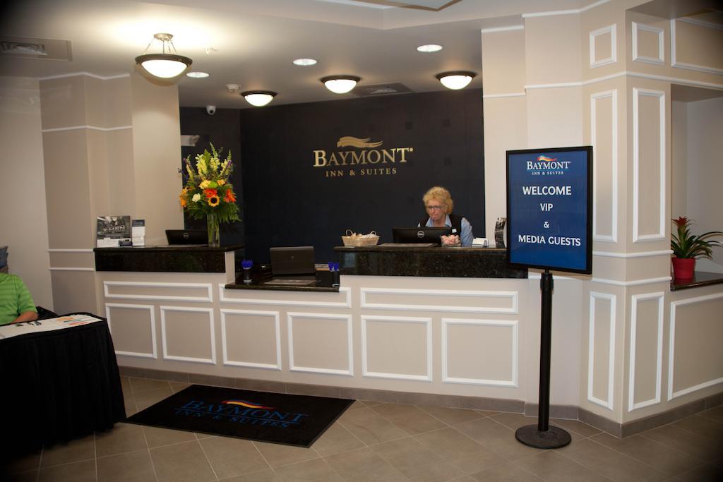 Baymont By Wyndham Erie Hotel