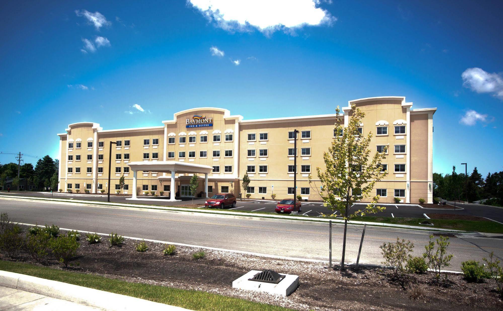 Baymont By Wyndham Erie 3*