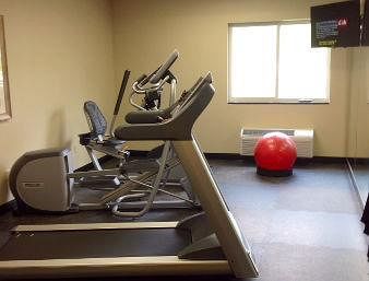 Baymont By Wyndham Erie Hotel 3*